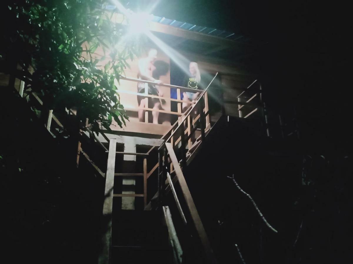 Rumah Pohon Holiday park 2*